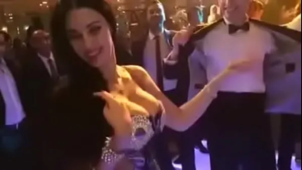 Jumlah Tiub Sofinar Safinaz Hot belly dancer huge tits besar