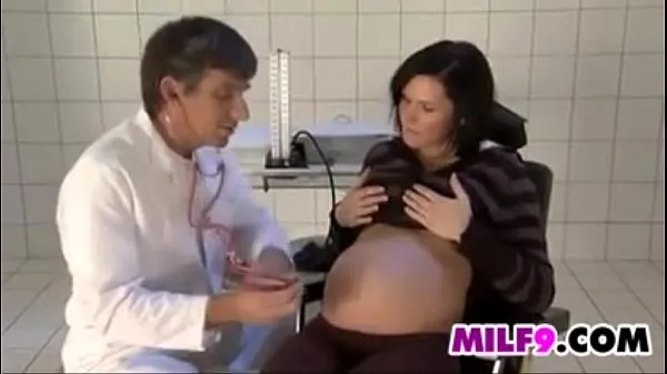 Stor Pregnant Woman Being Fucked By A Doctor totalt rör