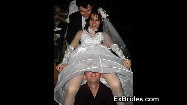 Duża Exhibitionist Brides całkowita rura