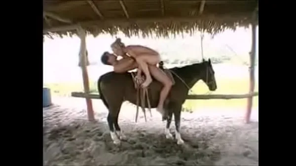 Duża on the horse całkowita rura