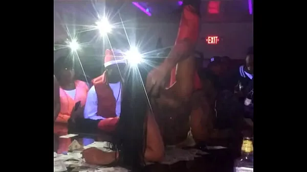 Tube total Mme Bunz xxx à la soirée de strip-tease halloween du club QSL à North Phila, Pennsylvanie, le 31/10/15 grand