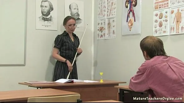 Store russian teacher samlede rør