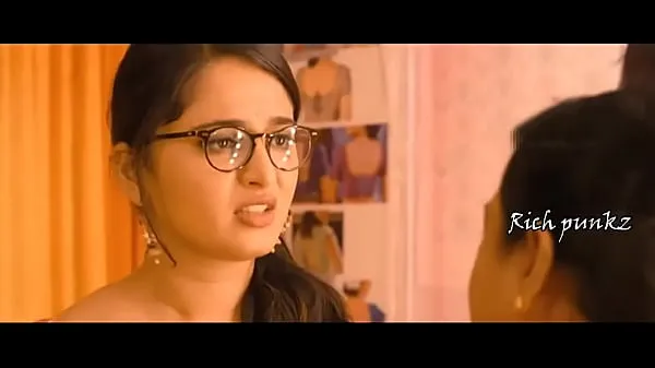 Iso Anushka shetty blouse removed by tailor HD yhteensä Tube
