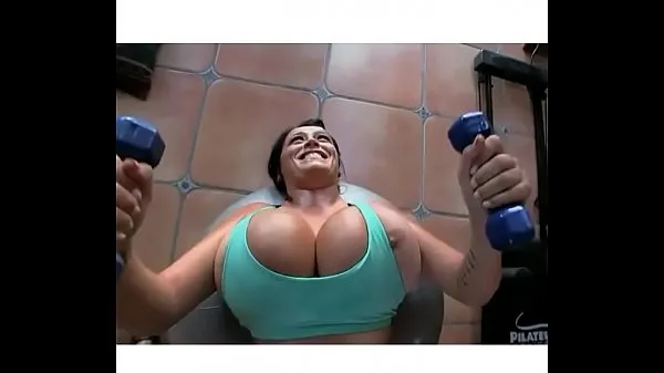 Grote Big boobs exercise more video on totale buis
