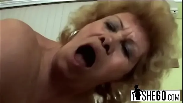 Store she6-24-8-217-granny-gets-down-and-dirty-sucking-and-fucking-hi-3 samlede rør