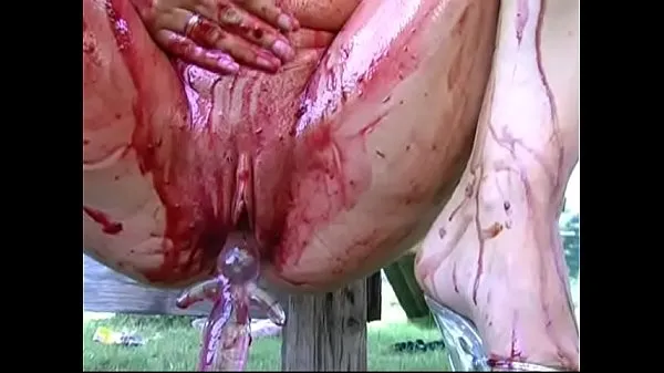 Tabung total Extreme food fetish - she gets a load milk in her tight cunt besar