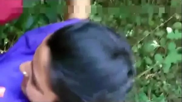 أنبوب Desi slut exposed and fucked in forest by client clip كبير