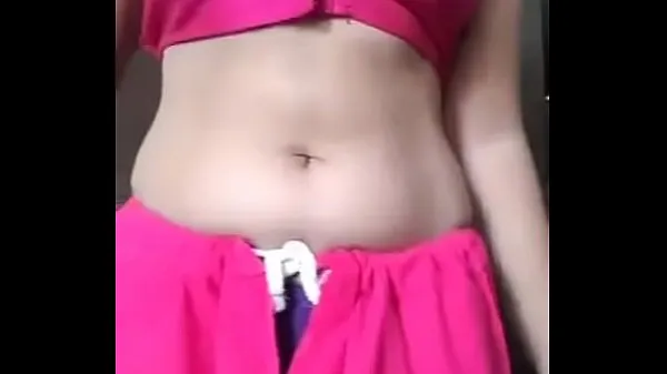Tabung total Desi saree girl showing hairy pussy nd boobs besar