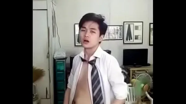 Big Cute Chinese Twink Strips Down and Cums tổng số ống