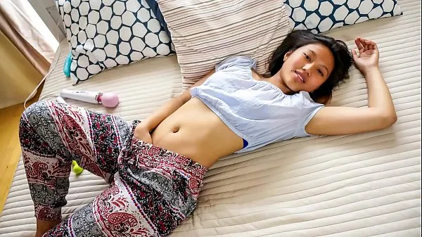 Big QUEST FOR ORGASM - Asian teen beauty May Thai in for erotic orgasm with vibrators celková trubka