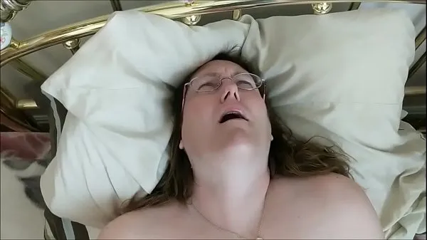 Big Fatty In Glasses VIbrating Her Pussy For Bf's Pleasure total Tube