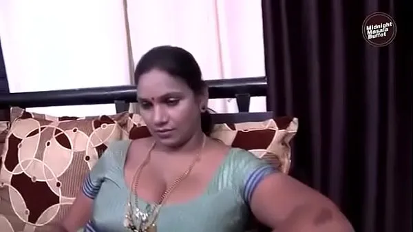 Iso Desi Aunty Romance with cable boy yhteensä Tube