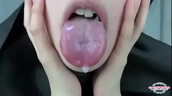 Μεγάλο Saliva-covered tongue συνολικό σωλήνα