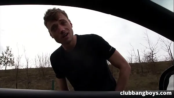 Grote Lonely hitchhiker suck and fucks anal for a ride to town totale buis
