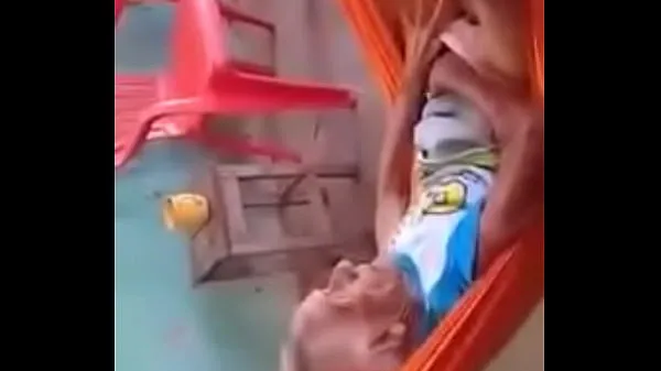 Velika Grandmother in the hammock skupna cev