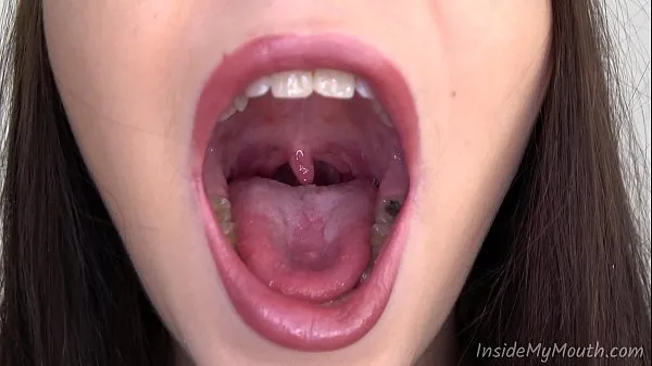 Grote Mouth fetish - Daisy totale buis