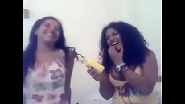 Velika Girls joking with each other and irritating words - Arab sex skupna cev