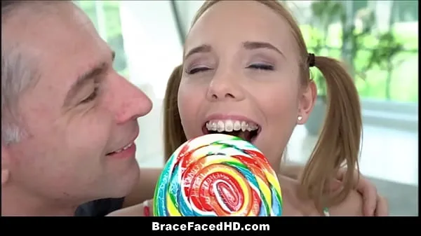 Big Little Blonde Teen StepDaughter With Braces And Pigtails Fucked By StepDad celková trubka