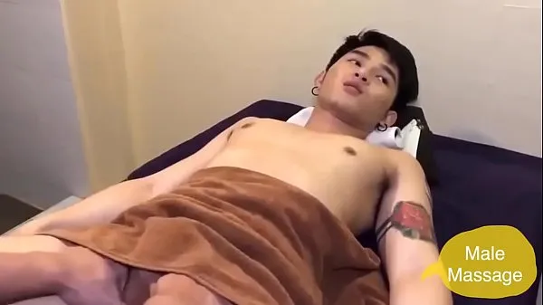 Μεγάλο cute Asian boy ball massage συνολικό σωλήνα