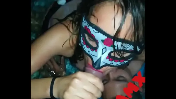 Duża Mexican cheating threesome sucking while her lover fucks her całkowita rura