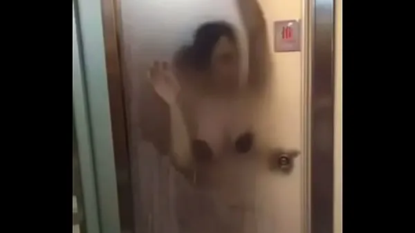 Store Chengdu Taikoo Li fitness trainer and busty female members fuck in the bathroom samlede rør