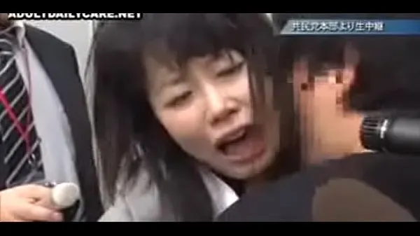 Jumlah Tiub Japanese wife undressed,apologized on stage,humiliated beside her husband 02 of 02-02 besar