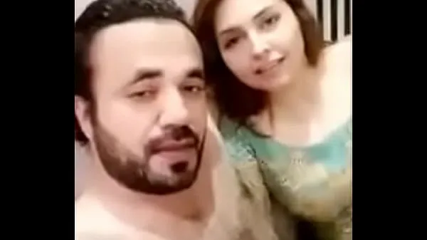 Nagy uzma khan leaked video teljes cső