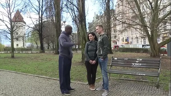 Duża European swingers in public searching for BBC for fuck his wife całkowita rura