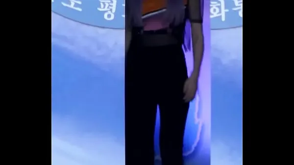 Tubo grande Public account [Meow dirty] Korean women's long legs outdoor sexy dance total