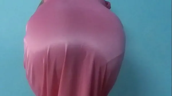 Nagy Mallu aunty aparna removingher pink nighty and showing teljes cső