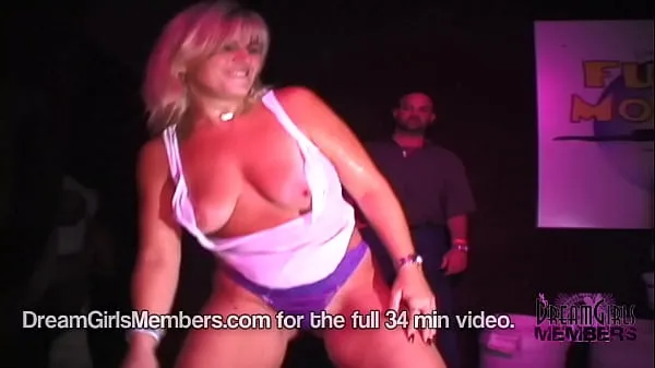 Big Girls Bare It All In Local Club Wet T Shirt Contest total Tube