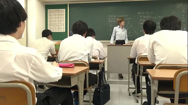 Большая Замужняя учительница, которая промокает 10 раз в классе диплом, который не может произнести голос Мио Кимишима общая труба
