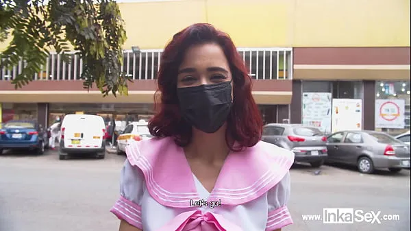 หลอดรวมThis is how you trick a shy Venezuelan otaku into passing a job interview on the streets of Limaใหญ่