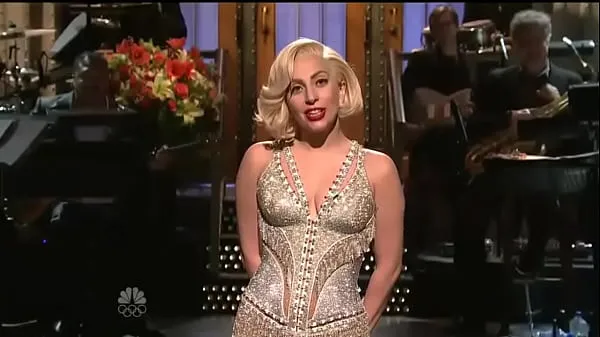 Tube total LADY GAGA OPENING SNL (APPLAUSE) 17/11/13 grand