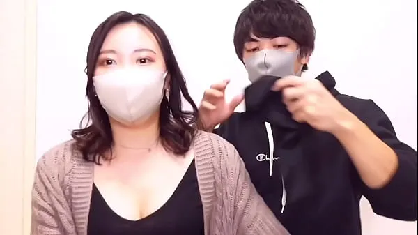 Velika Blindfold taste test game! Japanese girlfriend tricked by him into huge facial Bukkake skupna cev