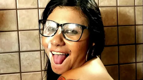 Grote The hottest brunette in college Sucked my Rola and I came on her face totale buis