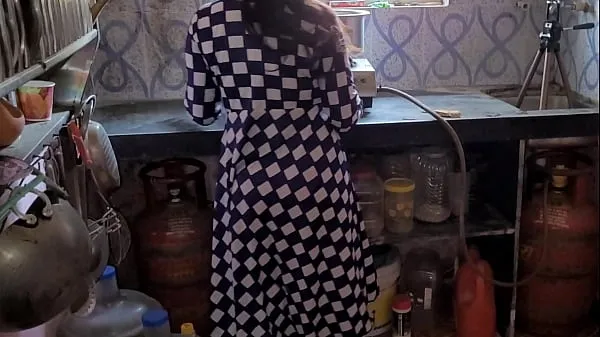 کل ٹیوب Brother-in-law took the native sister-in-law to the kitchen and fucked her بڑا
