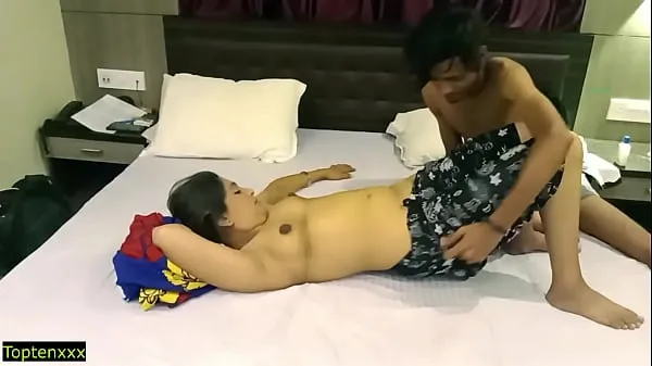 Tubo grande Sexo amador indiana menina quente colagem com meio-irmão !! Sexo tabu em família total