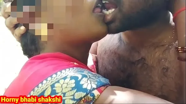 Tabung total Desi horny girl was going to the forest and then calling her friend kissing and fucking besar