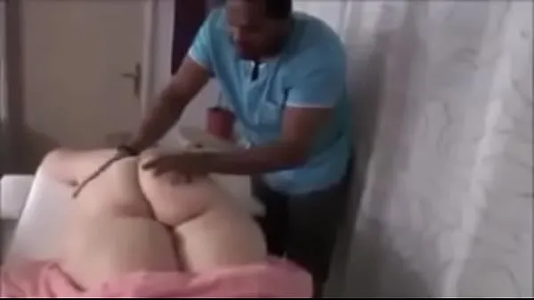 Veľká Sophia Lola x gets massaged by Bob totálna trubica