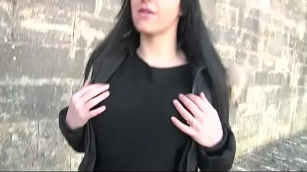 Velika Horny brunette uses huge tits to get cock in her ass skupna cev