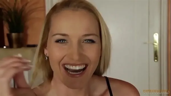 Big step Mother discovers that her son has been seeing her naked, subtitled in Spanish, full video here celková trubka