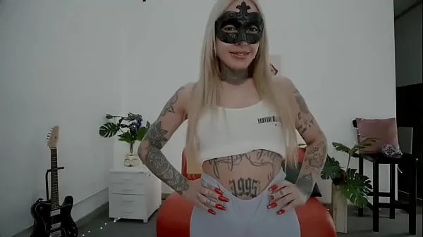 Big Perfect Cameltoe Round Ass Tattoo Babe in Short Biker Leggings total Tube