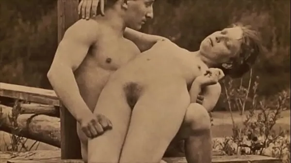 Duża Two Centuries of Vintage Pornography całkowita rura