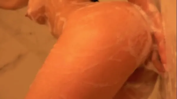 کل ٹیوب Alexa Tomas' intense masturbation in the shower with 2 dildos بڑا